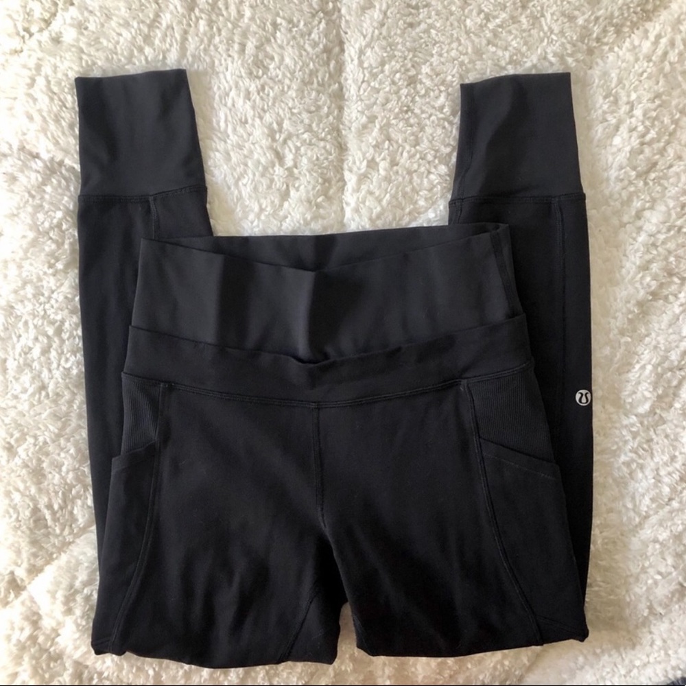 Lulu black en route tights.